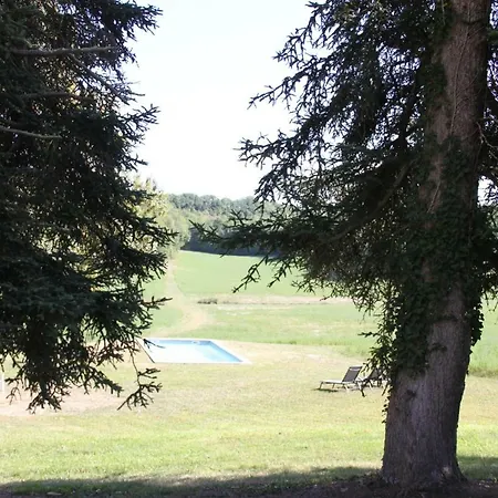 La Ferme De Saint Christeau Hébergement de vacances *